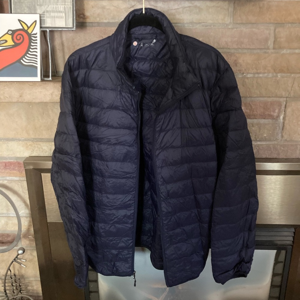 Size Medium Light Weight Winter Jacket - image 1